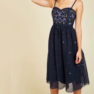 NWOT ModCloth Embroidered Floral Tulle Midi Dress!